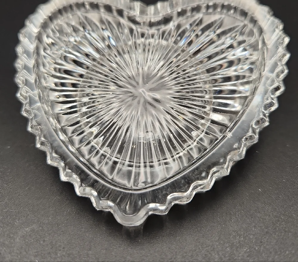 Partylite Heart Shaped Crystal Tea Light Holder Vintage - Picture 4 of 5